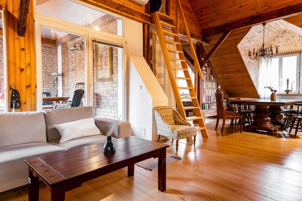 Rooftop 180M2 Loft With Private Sauna, 브라티슬라바 외부 사진